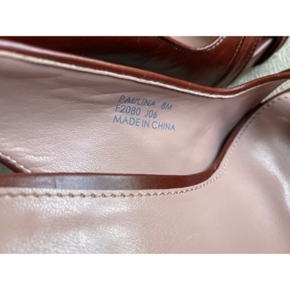 CALVIN KLEIN Heels Like New! - Picture 5 of 10